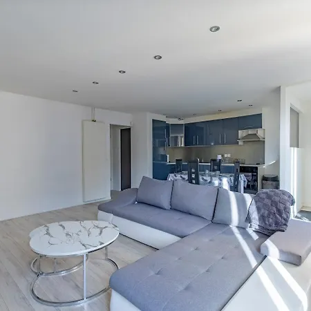 Le Lagon Parking Un Sejour A Part * Longeville-les-Metz